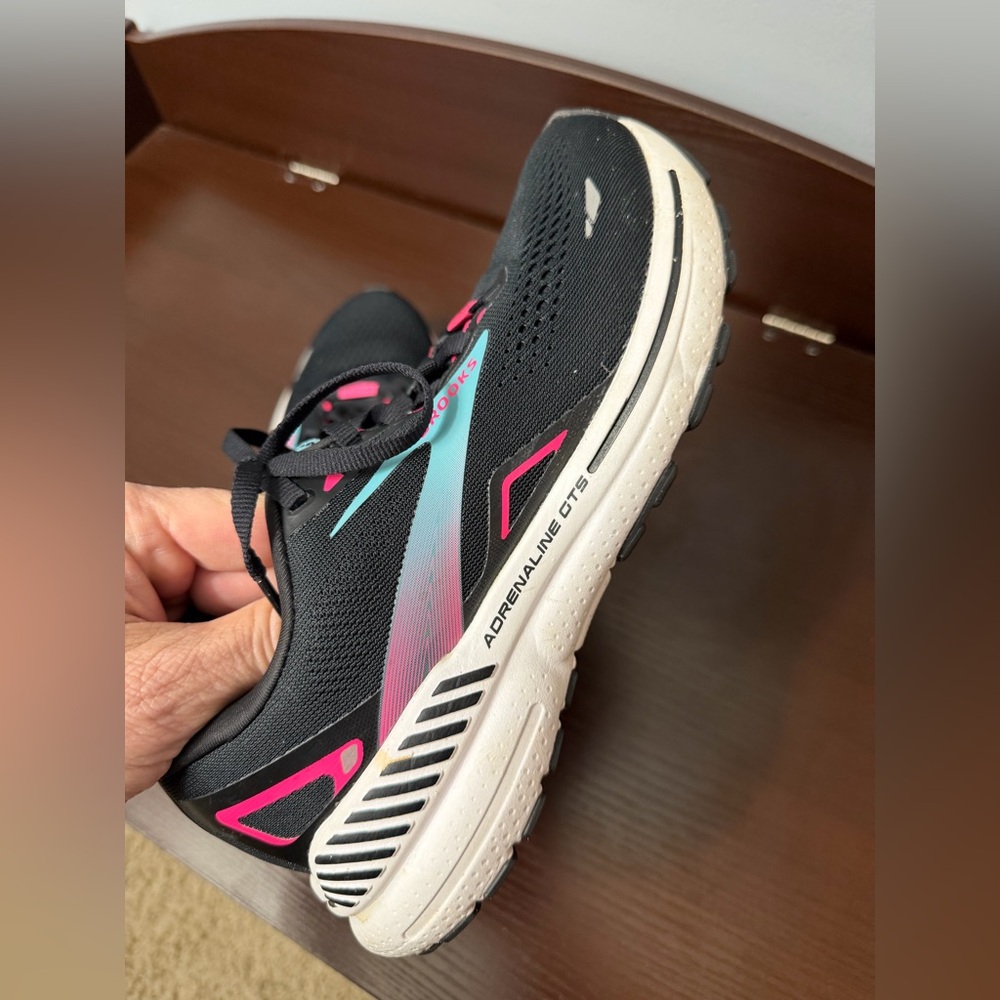 Brooks Adrenaline GTS 23 GTX Women’s Running Shoes - Picture 6 of 11